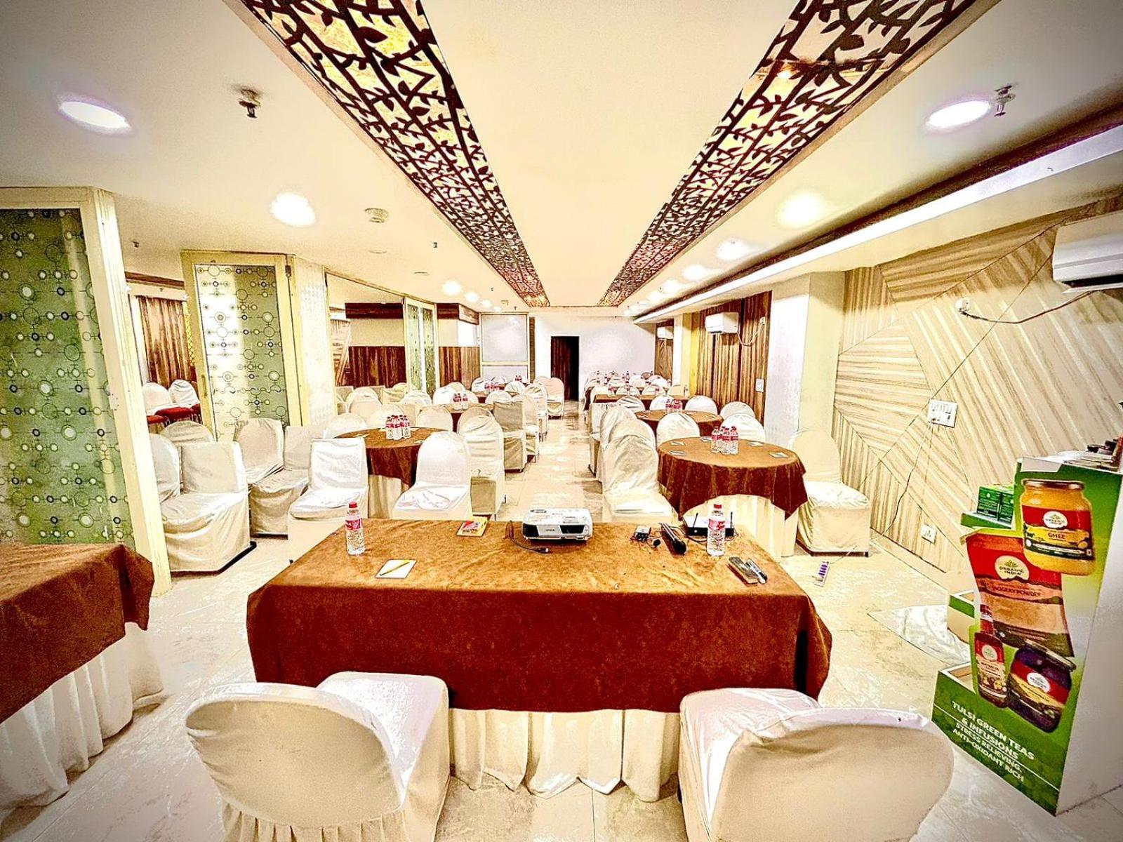 Hotel Spb 87 Near Karol Bagh Metro Station Delhi المظهر الخارجي الصورة