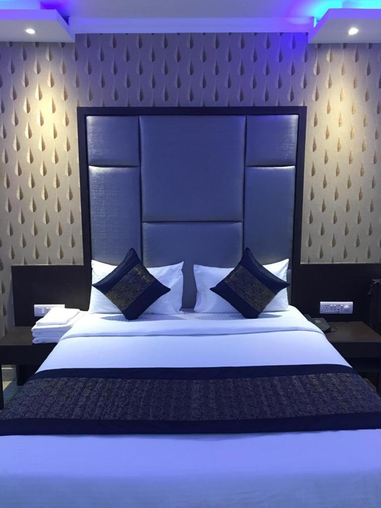 Hotel Spb 87 Near Karol Bagh Metro Station Delhi المظهر الخارجي الصورة