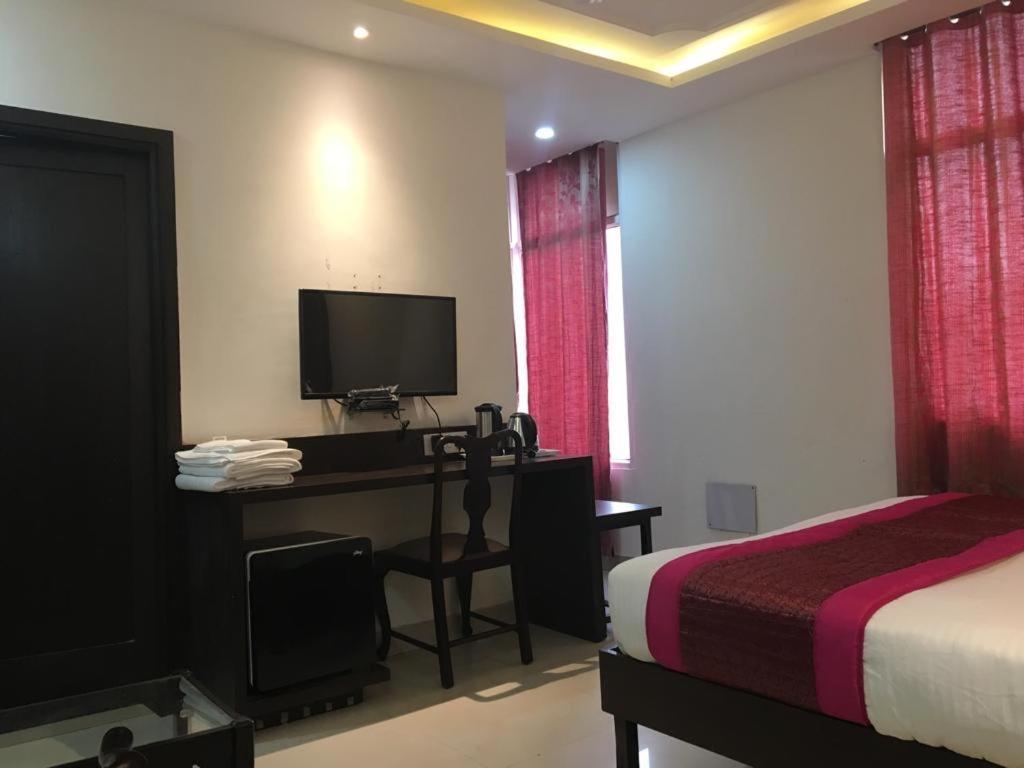 Hotel Spb 87 Near Karol Bagh Metro Station Delhi المظهر الخارجي الصورة